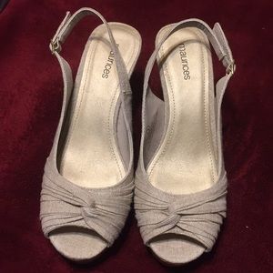 Women’s wedge sandals